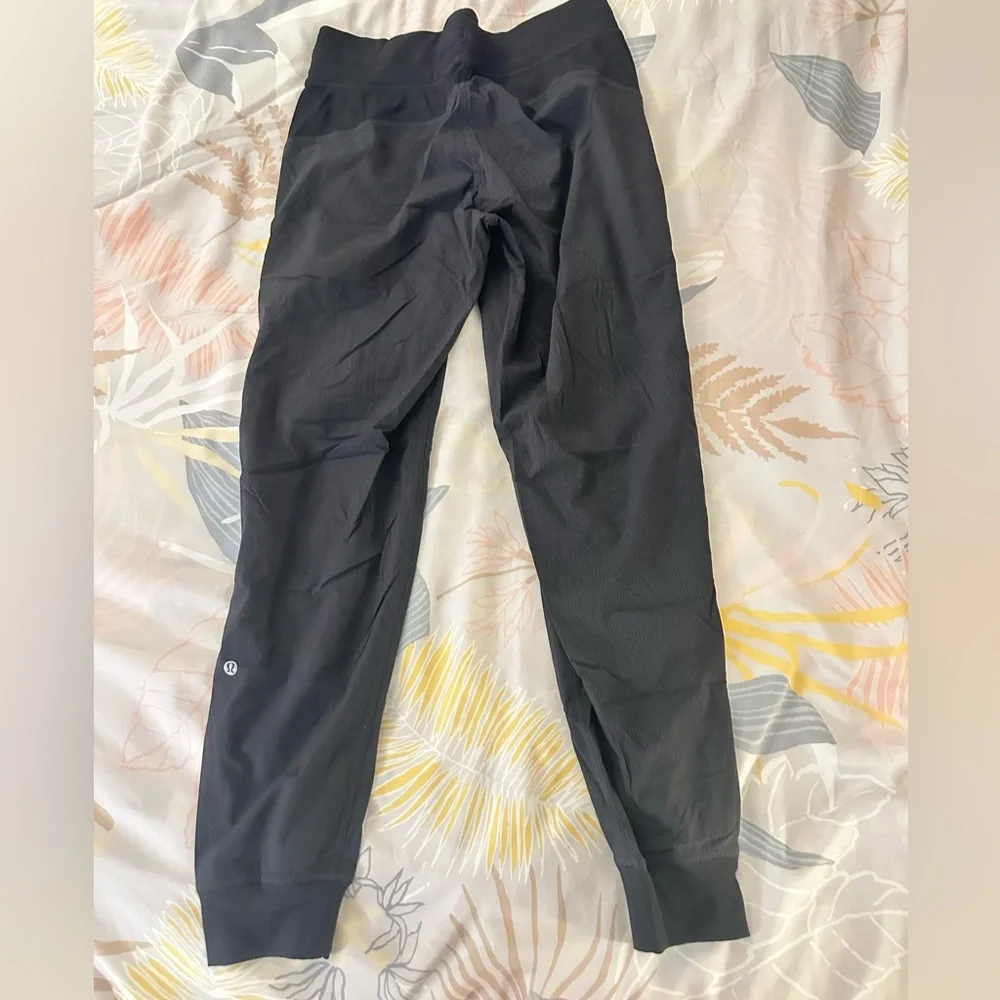 lululemon dance studio jogger - Picture 12 of 13